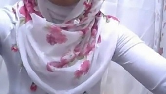 Traditional Turkish Headscarf In Erotic Video