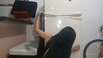 Young Stepsister Seeks Out A Big Mouthful In The Kitchen And Eagerly Takes My Large Cock - Spanish Porn
